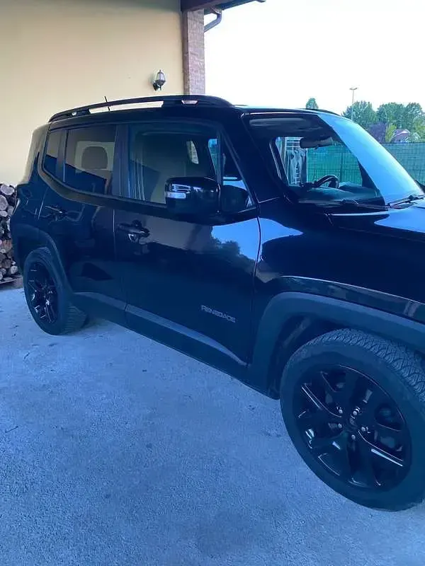 Usata Jeep Renegade Limited 120 CV (88 kW) 2016 Nero SUV