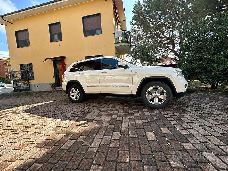 Usata Jeep Grand Cherokee 241 CV (177 kW) 2011 Bianco SUV