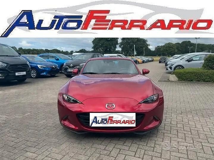 Usata Mazda MX5 Inclusive 131 CV (96 kW) 2018 Rosso Cabrio
