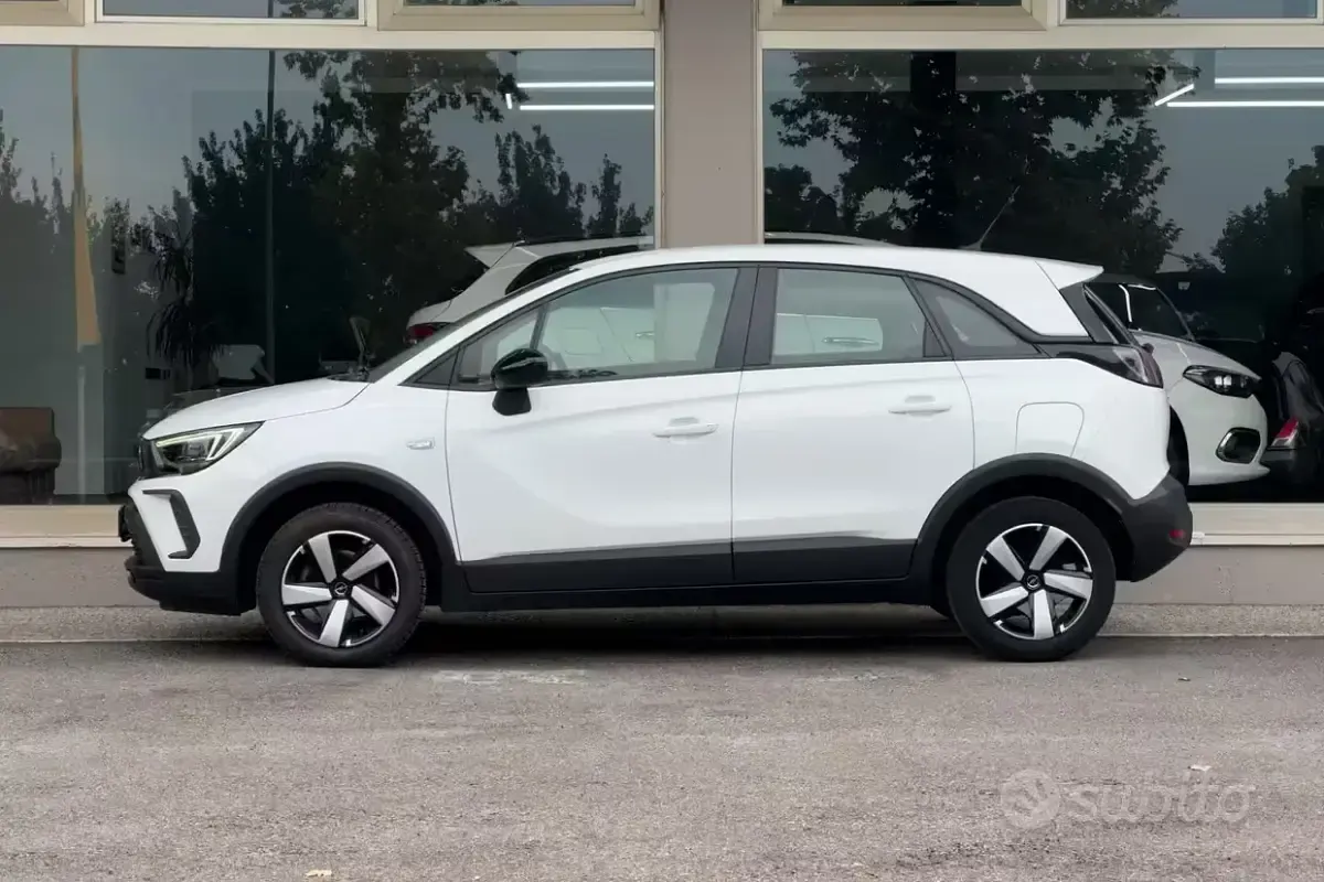 Usata Opel Crossland Elegance 110 CV (80 kW) 2023 Bianco SUV