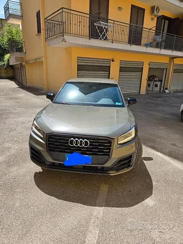 Usata Audi Q2 S-Line 150 CV (110 kW) 2020 Grigio SUV