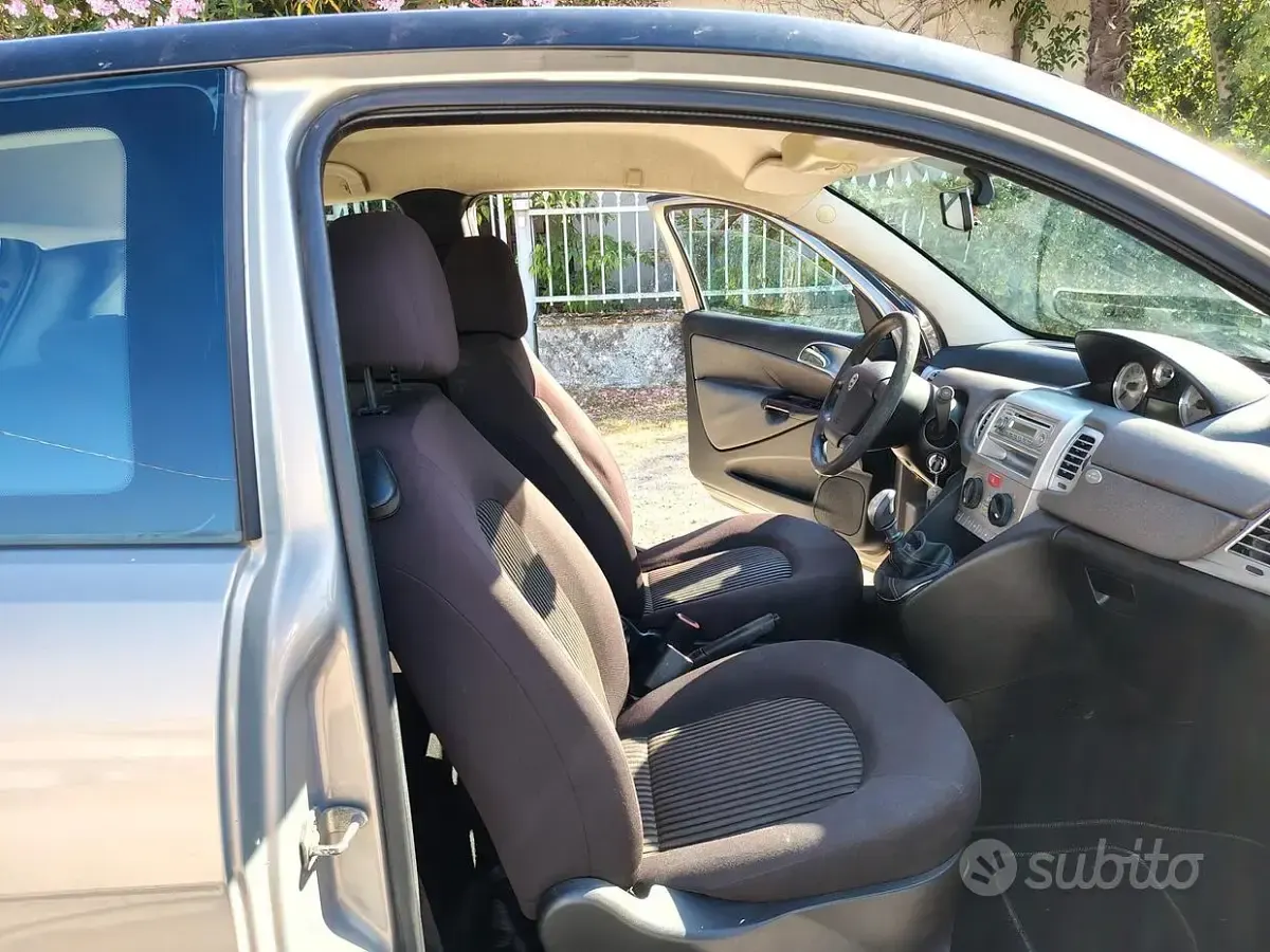 Usata Lancia Ypsilon Platinum 77 CV (56 kW) 2009 Beige Utilitaria