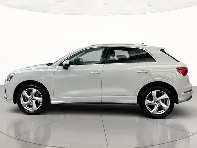Usata Audi Q3 Advanced 150 CV (110 kW) 2021 Bianco ghiacciaio metallizzato SUV
