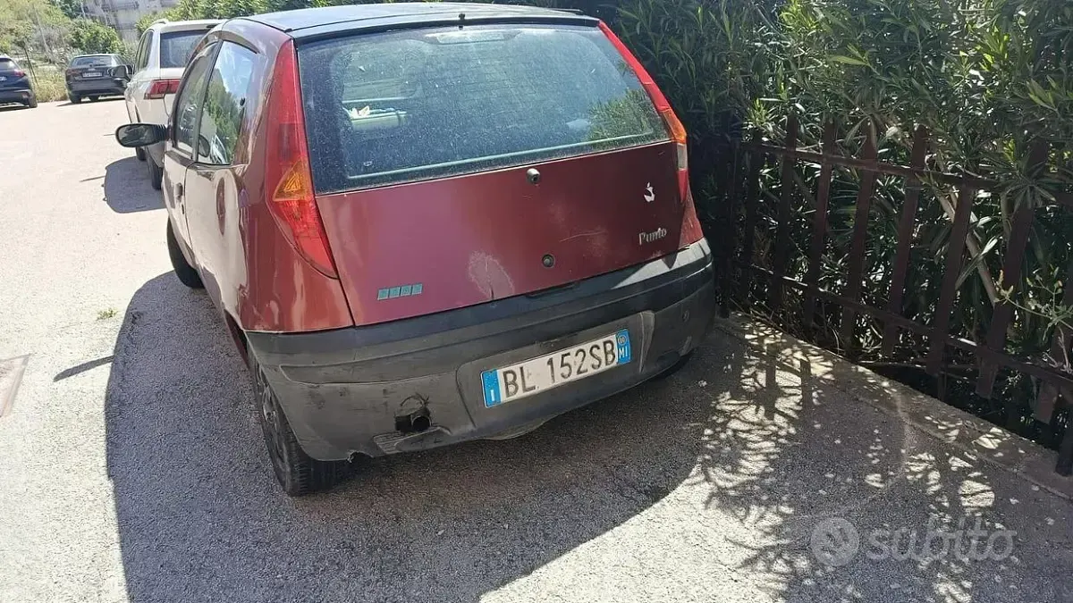 Occasion Fiat Punto 60 ch (44 kW) 2000 Rouge Citadine