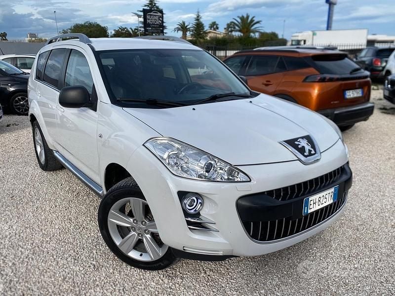 Bianco Usata 2011 Peugeot 4007 SUV | 7499 € (Buon prezzo) - Immagine 1/4