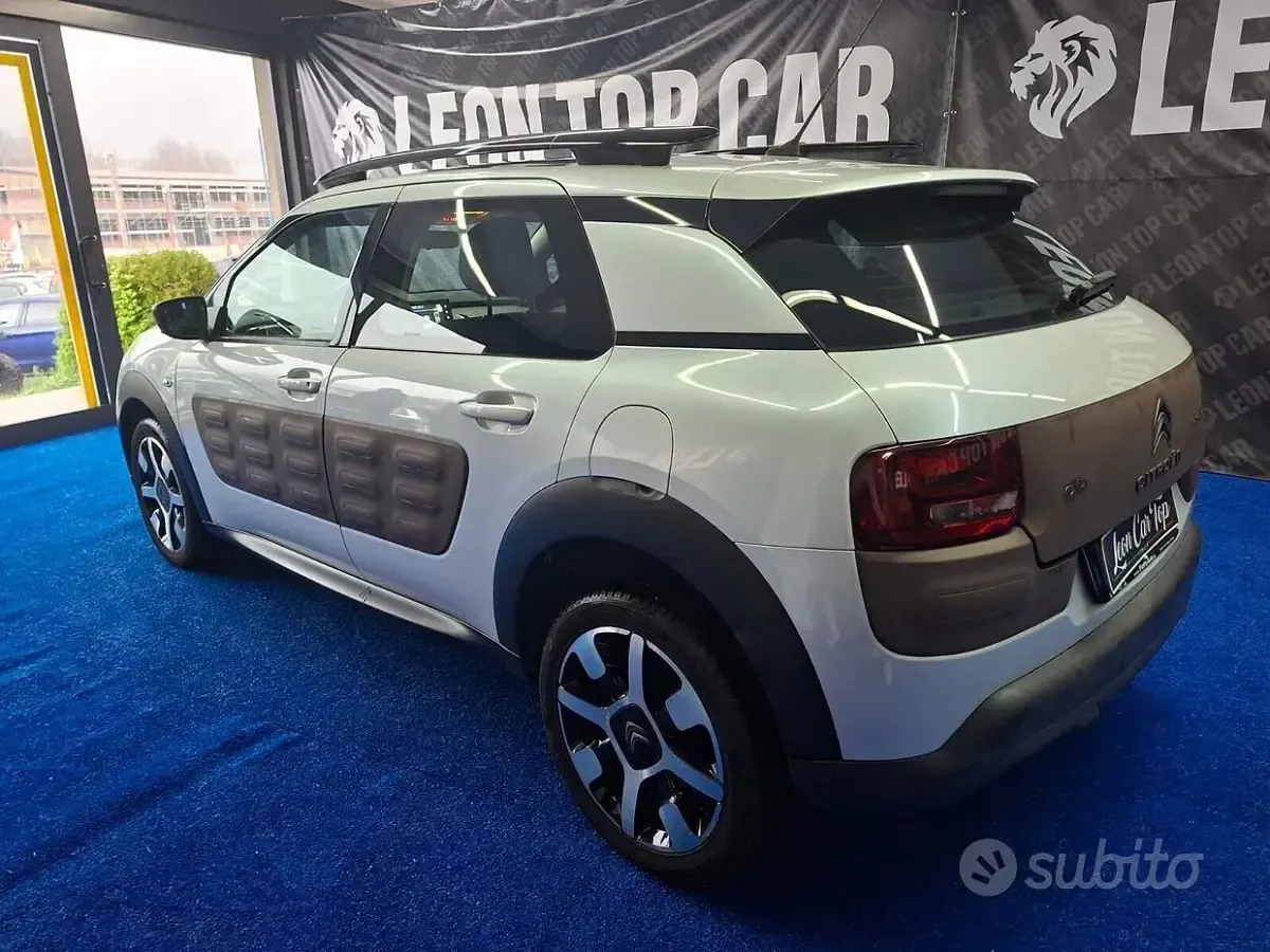 Usata Citroën C4 Cactus 99 CV (72 kW) 2015 Bianco Utilitaria