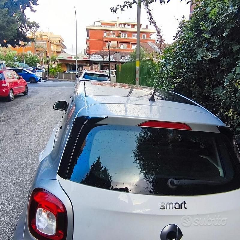 Bianco Usata 2017 Smart ForFour Passion Utilitaria | 9800 € (Buon prezzo) - Immagine 1/4