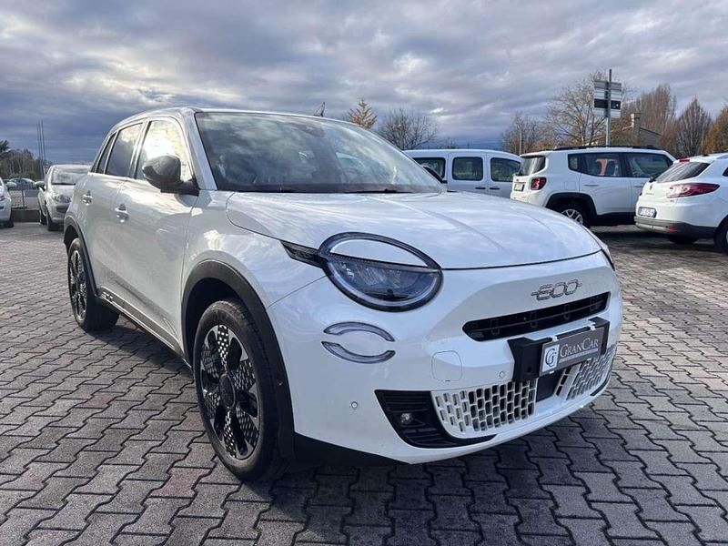 Usata Fiat 600 La Prima 101 CV (74 kW) 2024 Bianco SUV