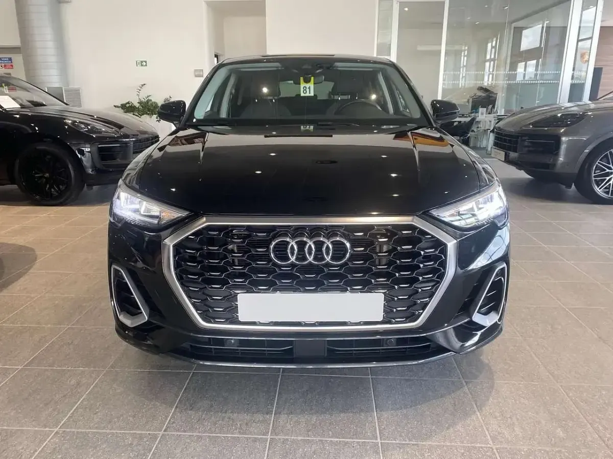 Usata Audi Q3 Sportback S-Line 150 CV (110 kW) 2022 Nero SUV