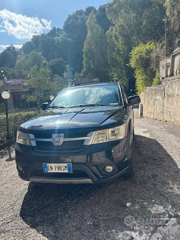 Usata Fiat Freemont 140 CV (102 kW) 2012 Nero SUV