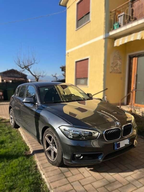 Usata BMW 116 Advantage 116 CV (85 kW) 2016 Grigio Utilitaria