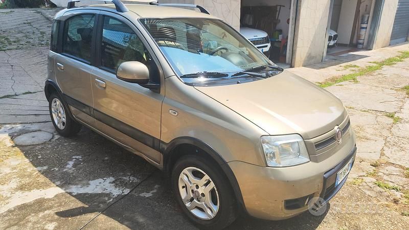 Usata Fiat Panda 77 CV (56 kW) 2009 Utilitaria