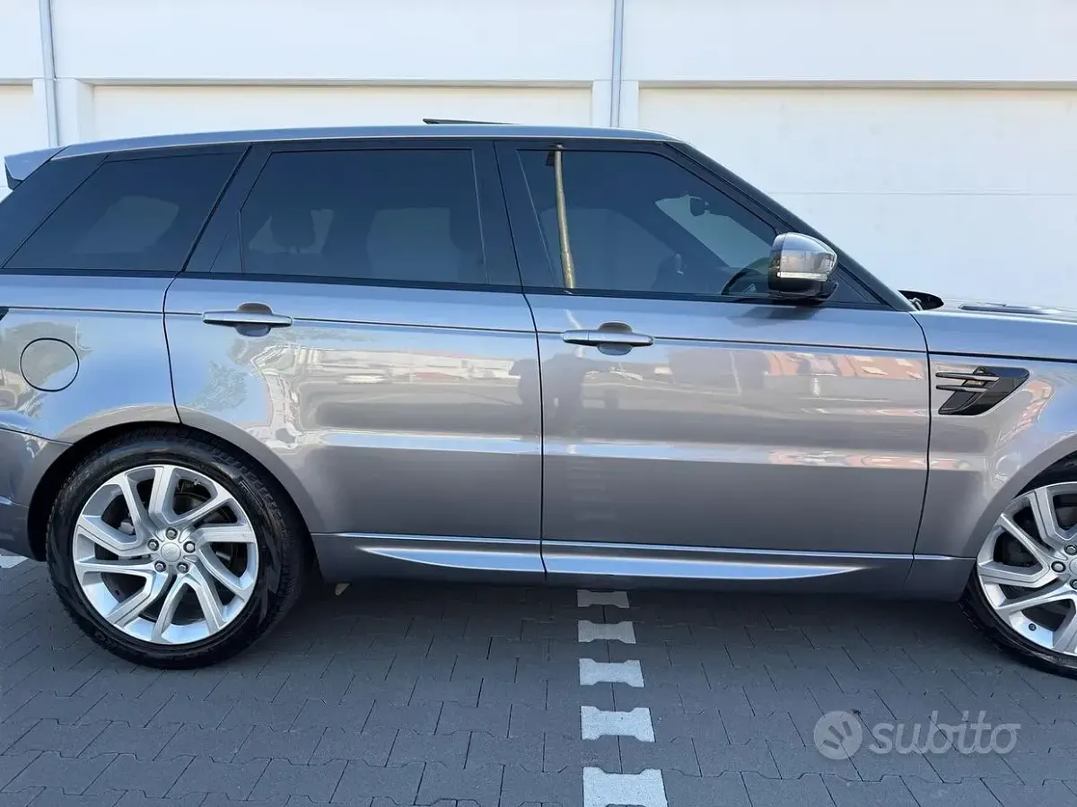 Usata Land Rover Range Rover Sport HSE Dynamic 249 CV (183 kW) 2019 Grigio SUV