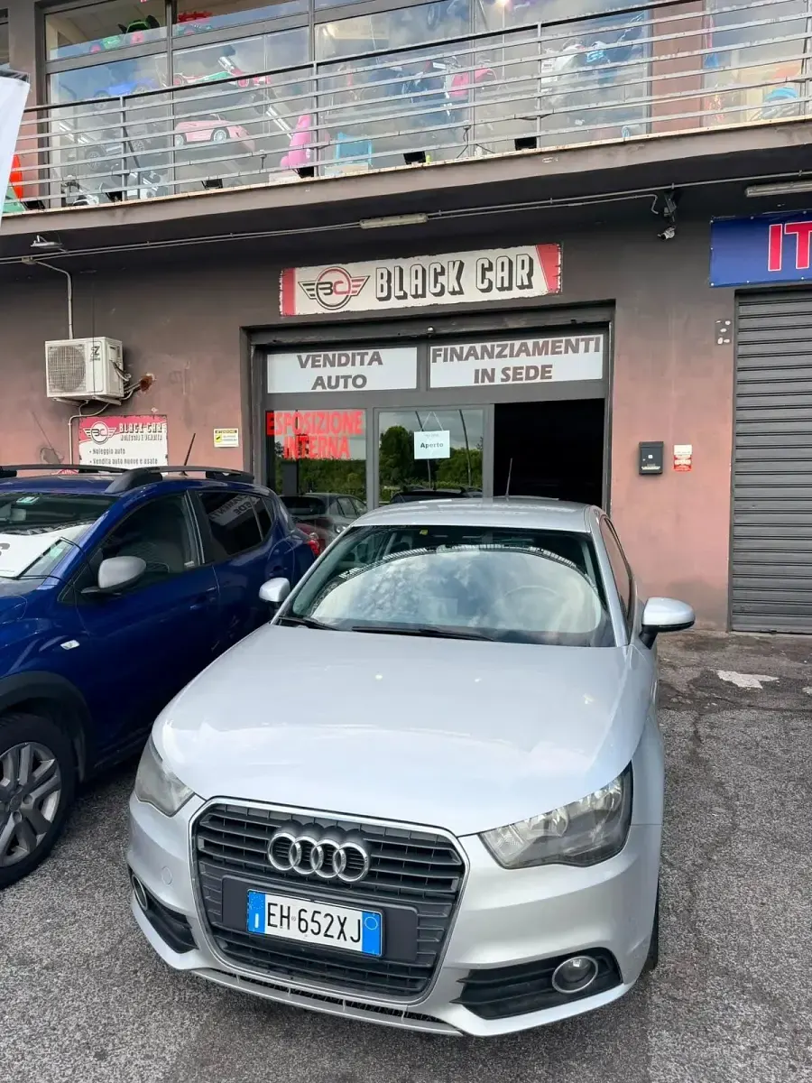 Usata Audi A1 Ambition 105 CV (77 kW) 2011 Argento Utilitaria