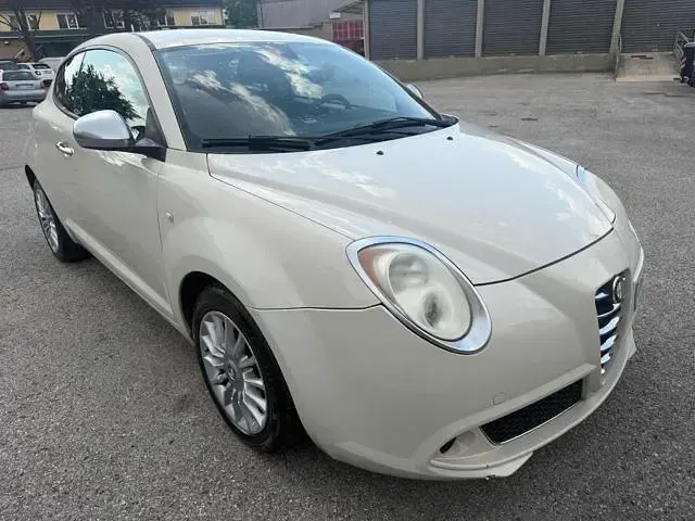 Usata Alfa Romeo MiTo Progression 84 CV (61 kW) 2013 Bianco Utilitaria