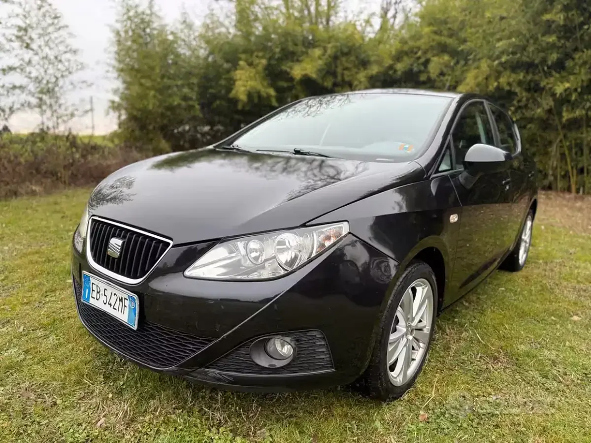 Usata Seat Ibiza Style 90 CV (66 kW) 2010 Berlina