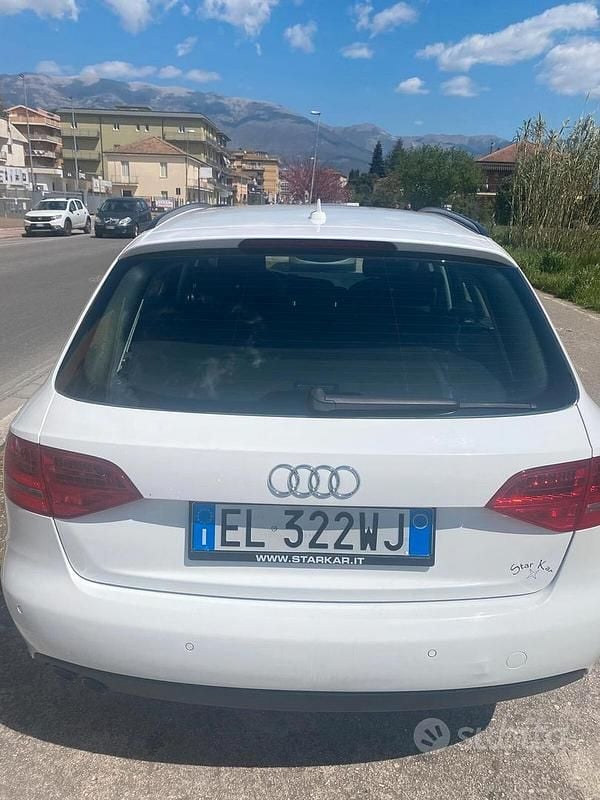 Usata Audi A4 143 CV (105 kW) 2012 Bianco Station wagon