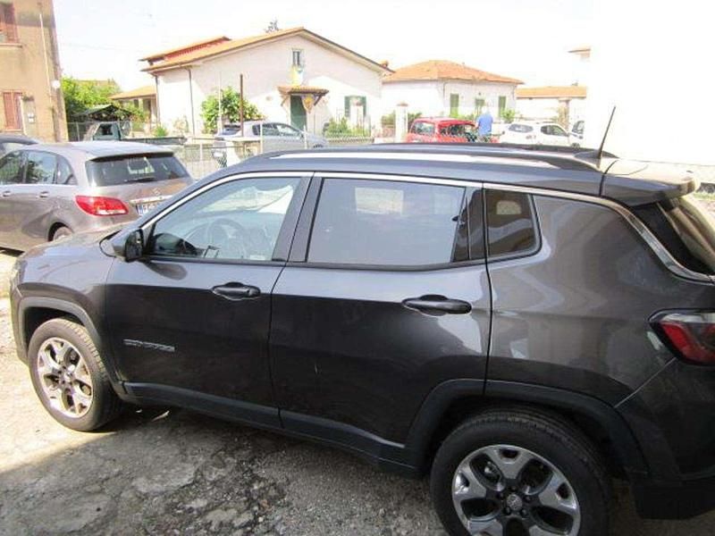 Usata Jeep Compass Limited 140 CV (102 kW) 2018 Grigio scuro metallizzato SUV