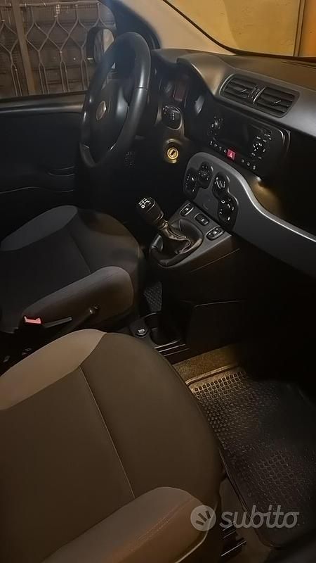 Usata Fiat Panda 69 CV (50 kW) 2020 Grigio Berlina