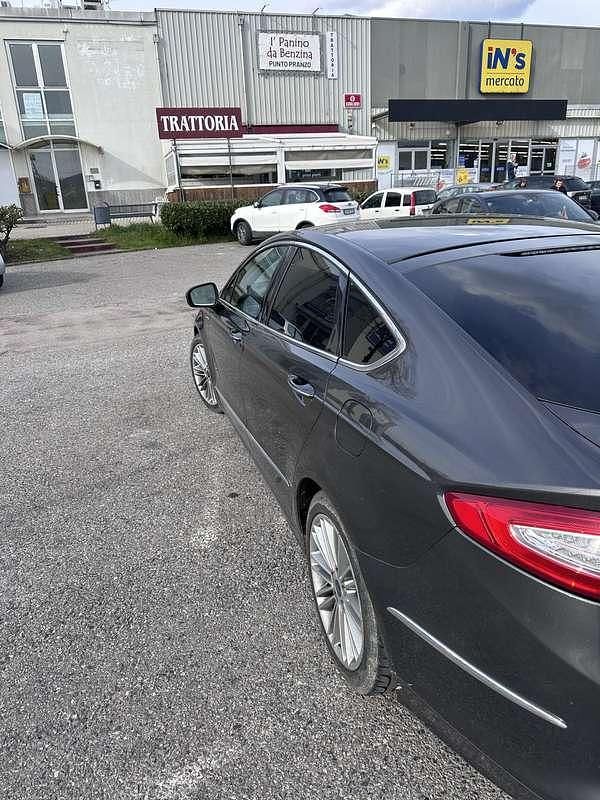 Usata Ford Mondeo Vignale 150 CV (110 kW) 2017 Berlina