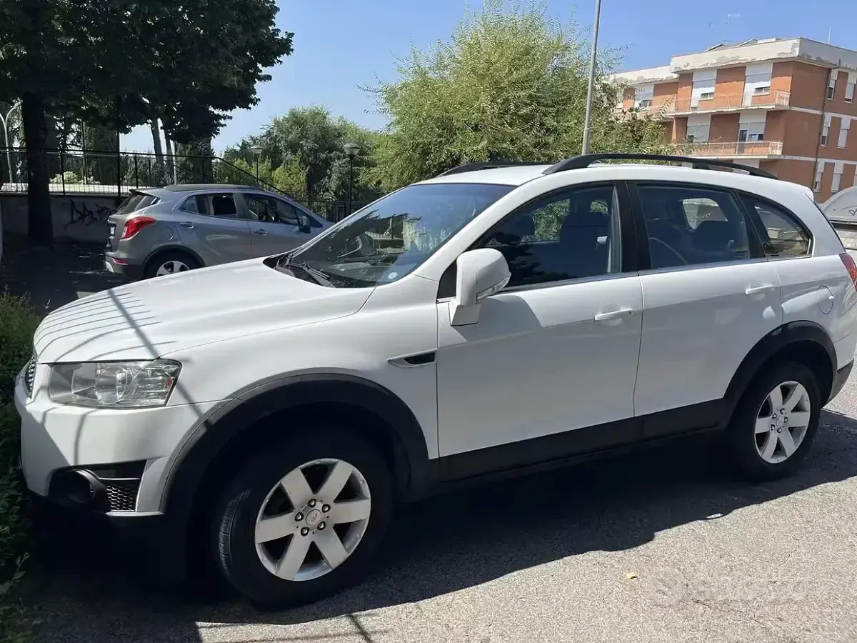 Usata Chevrolet Captiva 163 CV (119 kW) 2012 Bianco SUV