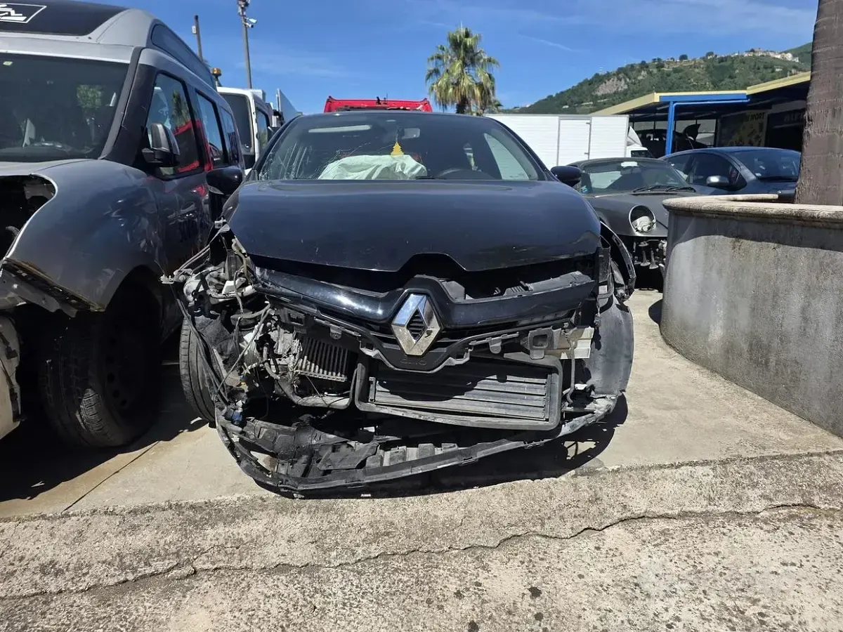 Usata Renault Clio IV 78 CV (57 kW) 2016 Nero Berlina