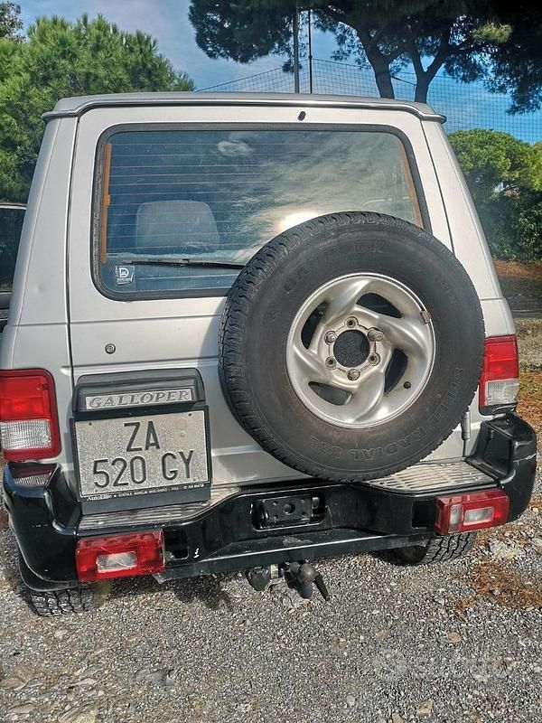 Usata Hyundai Galloper 100 CV (73 kW) 2001 Grigio SUV