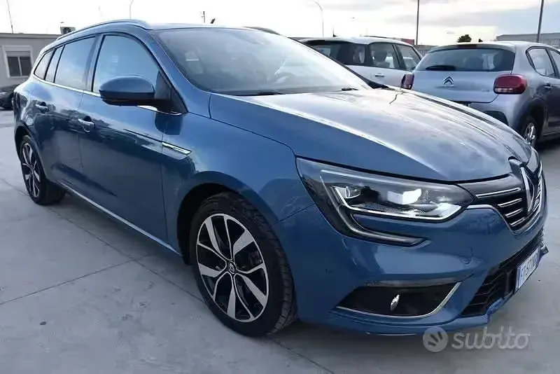 Usata Renault Mégane GrandTour Intens 116 CV (85 kW) 2018 Blu/azzurro Station wagon