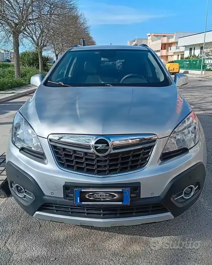 Usado Opel Mokka Cosmo 131 CV (96 kW) 2013 Gris SUV