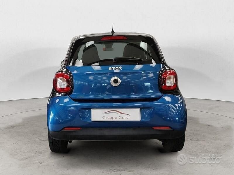 Usata Smart ForFour Edition #1 71 CV (52 kW) 2015 Blu Utilitaria