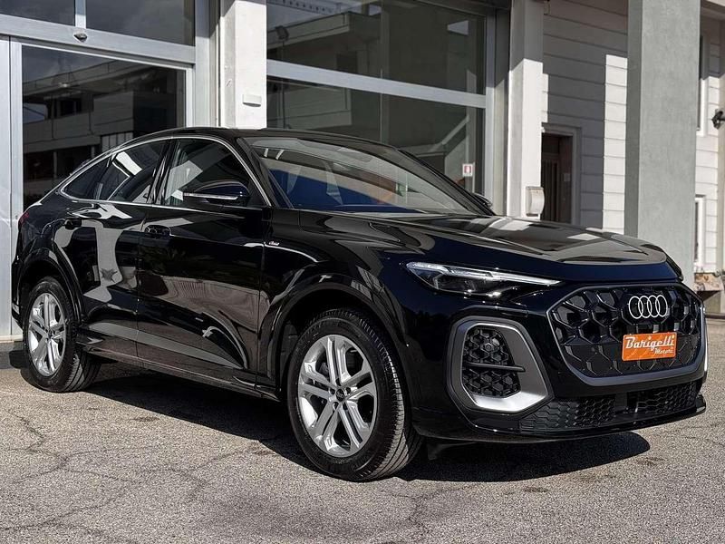 Nuova Audi Q5 Sportback S-Line 204 CV (150 kW) 2025 Nero SUV