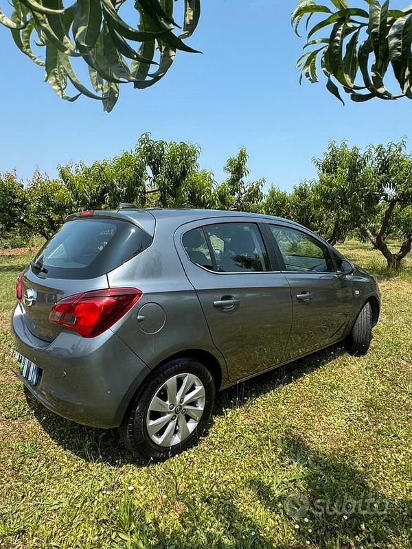 Usata Opel Corsa 69 CV (50 kW) 2016 Grigio Utilitaria