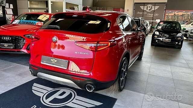 Usata Alfa Romeo Stelvio Tech Edition 190 CV (139 kW) 2019 Rosso SUV