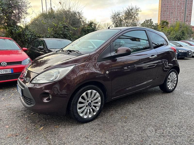 Marrone Usata 2012 Ford Ka Titanium Tre volumi | 3750 € (Buon prezzo) - Immagine 1/4