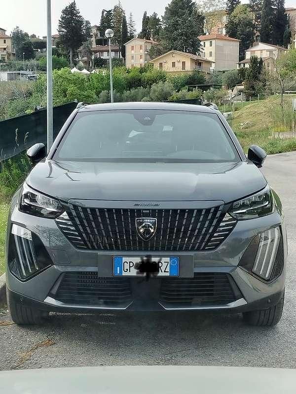 Usata Peugeot 2008 GT 131 CV (96 kW) 2024 SUV