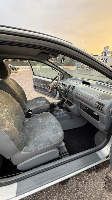 Usata Renault Twingo 75 CV (55 kW) 2006 Utilitaria