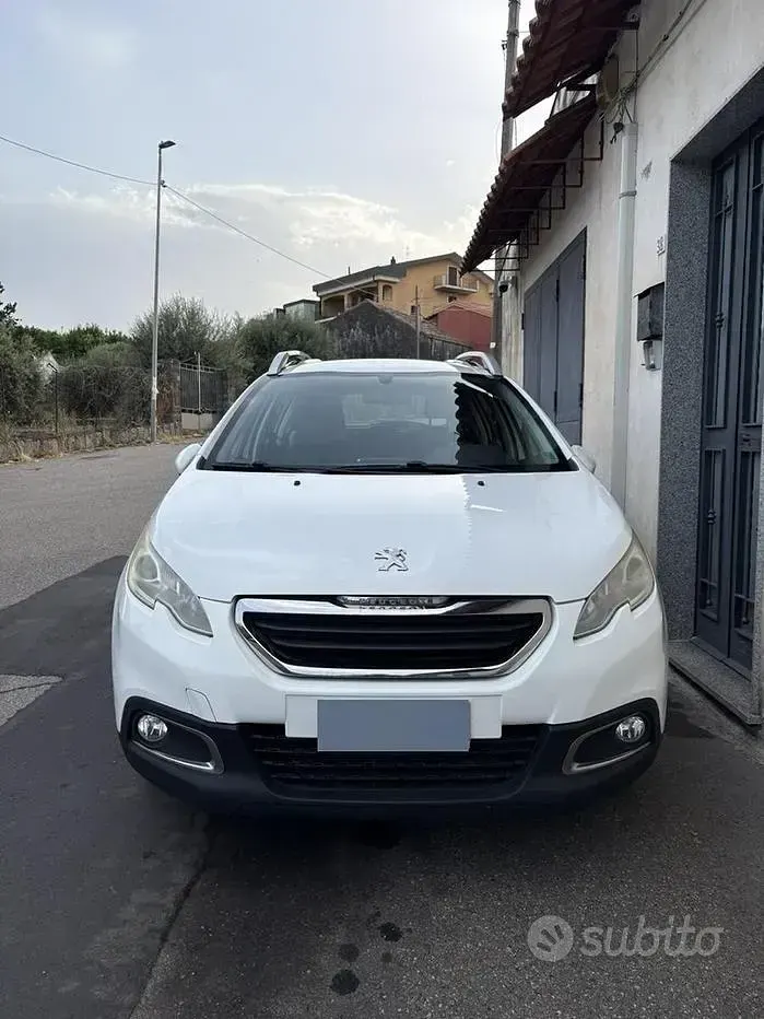 Usata Peugeot 2008 68 CV (50 kW) 2015 Bianco SUV