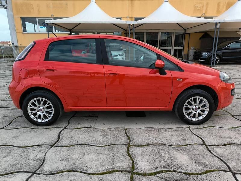 Usata Fiat Punto Evo 77 CV (56 kW) 2011 Rosso Utilitaria