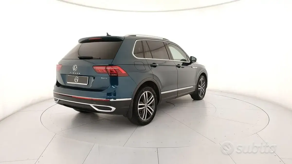 Usata VW Tiguan Elegance 150 CV (110 kW) 2020 Blu SUV