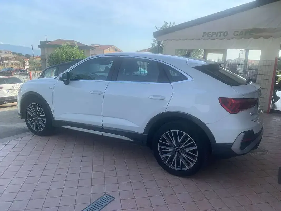 Usata Audi Q3 Sportback S-Line 150 CV (110 kW) 2023 Bianco SUV