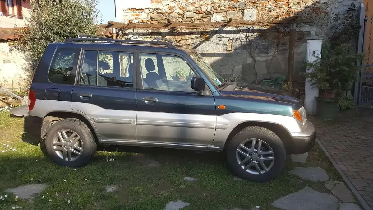 Usata Mitsubishi Pajero 129 CV (94 kW) 2002 Verde SUV