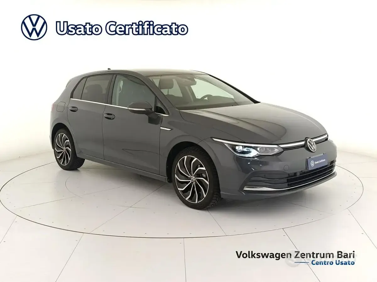 Usata VW Golf VIII Style 116 CV (85 kW) 2022 Grigio Berlina