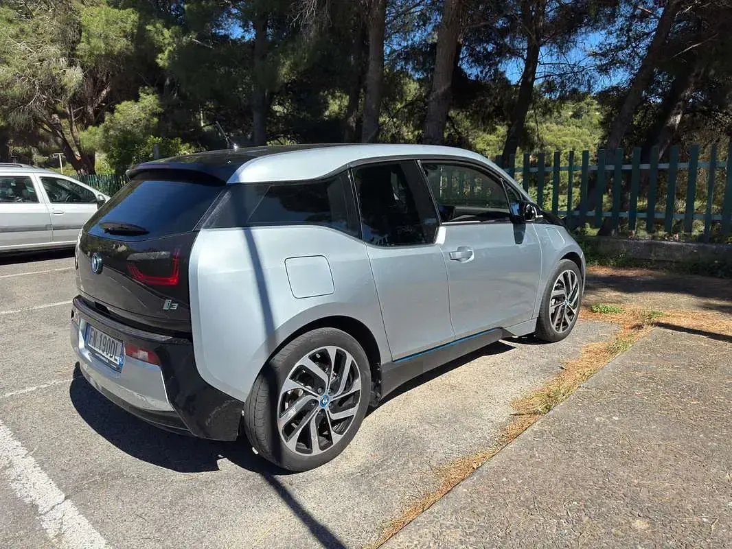 Usata BMW i3 102 CV (75 kW) 2018 Argento Utilitaria