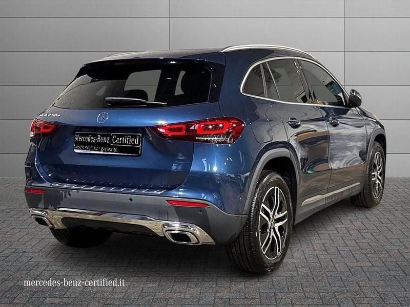 Usata Mercedes GLA250 160 CV (117 kW) 2022 Blu SUV
