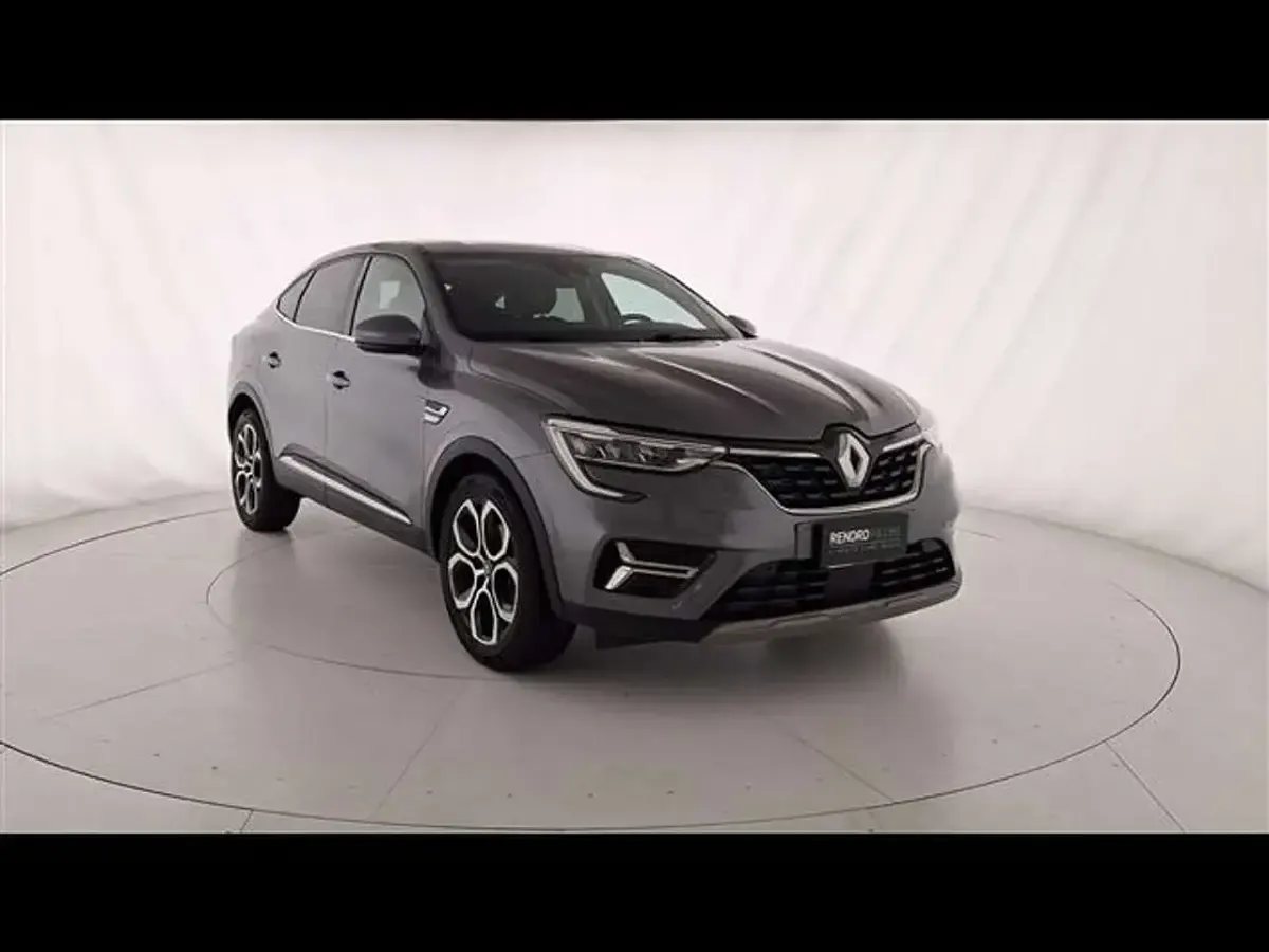 Usata Renault Arkana Intens 145 CV (106 kW) 2022 Grigio scuro SUV