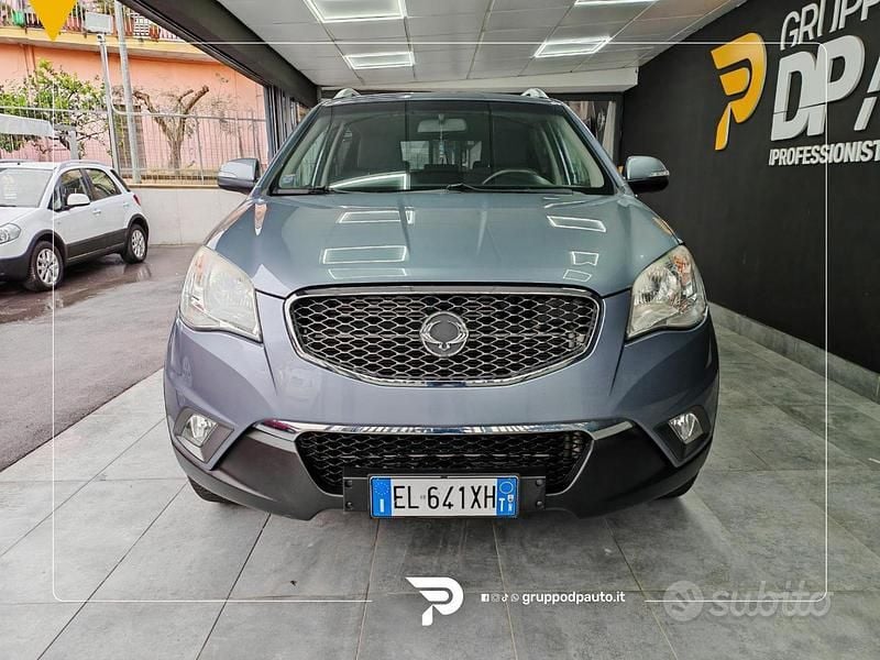 Usata SsangYong Korando 175 CV (128 kW) 2012 Grigio SUV
