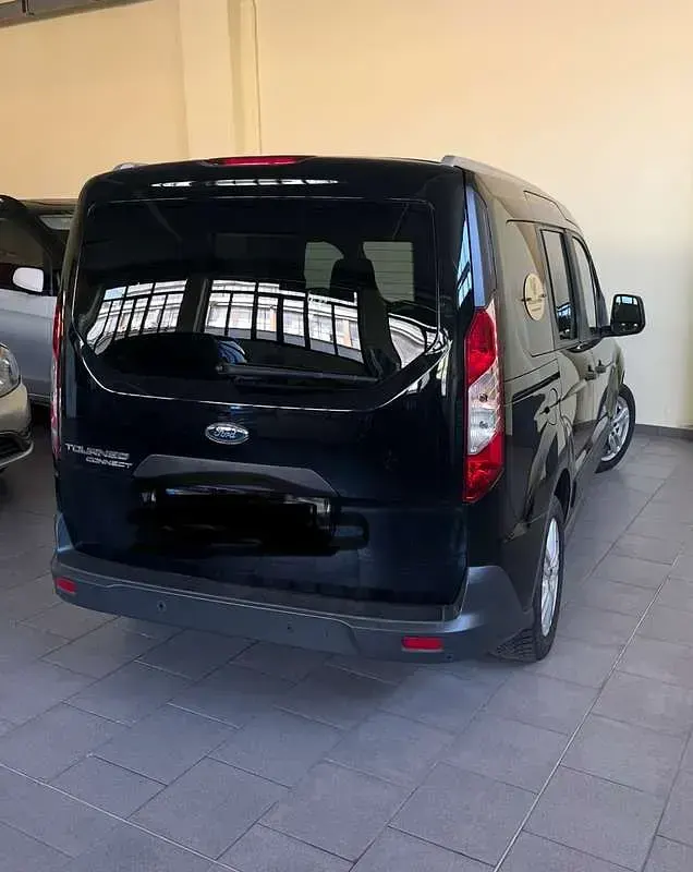 Usata Ford Tourneo Connect 101 CV (74 kW) 2017 Monovolume