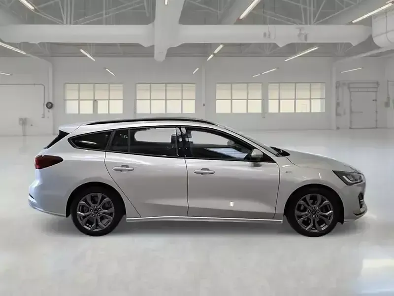 Usata Ford Focus ST 116 CV (85 kW) 2023 Grigio Station wagon