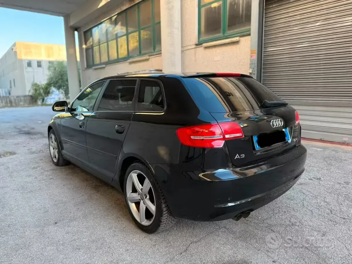 Usata Audi A3 105 CV (77 kW) 2009 Nero Utilitaria