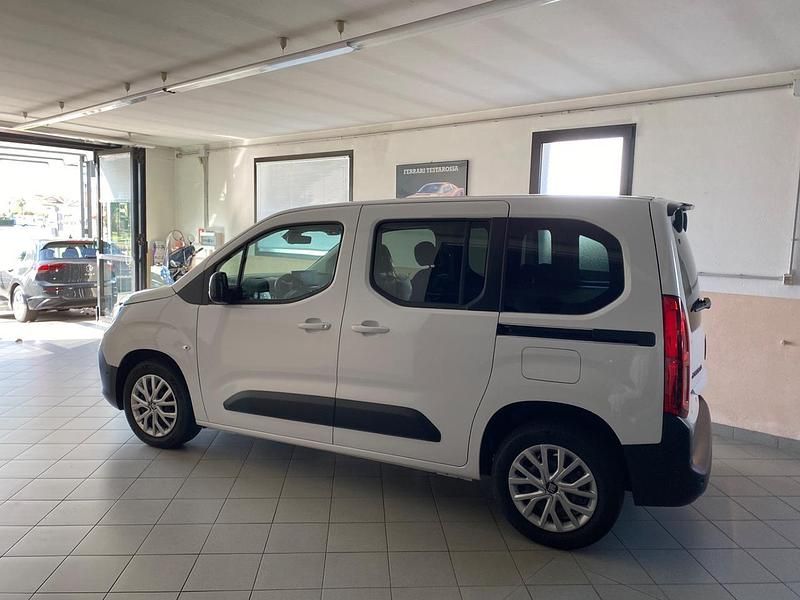 Nuova Fiat Doblò 101 CV (74 kW) 2025 Bianco Monovolume